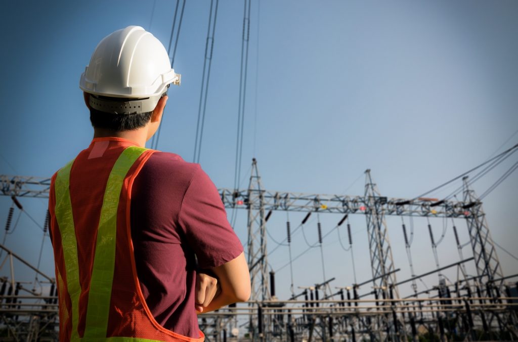 Influencia del mantenimiento de instalaciones eléctricas en la productividad industrial